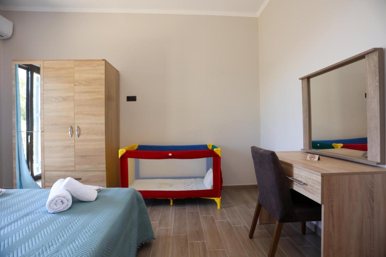 Roberta House Apartment *